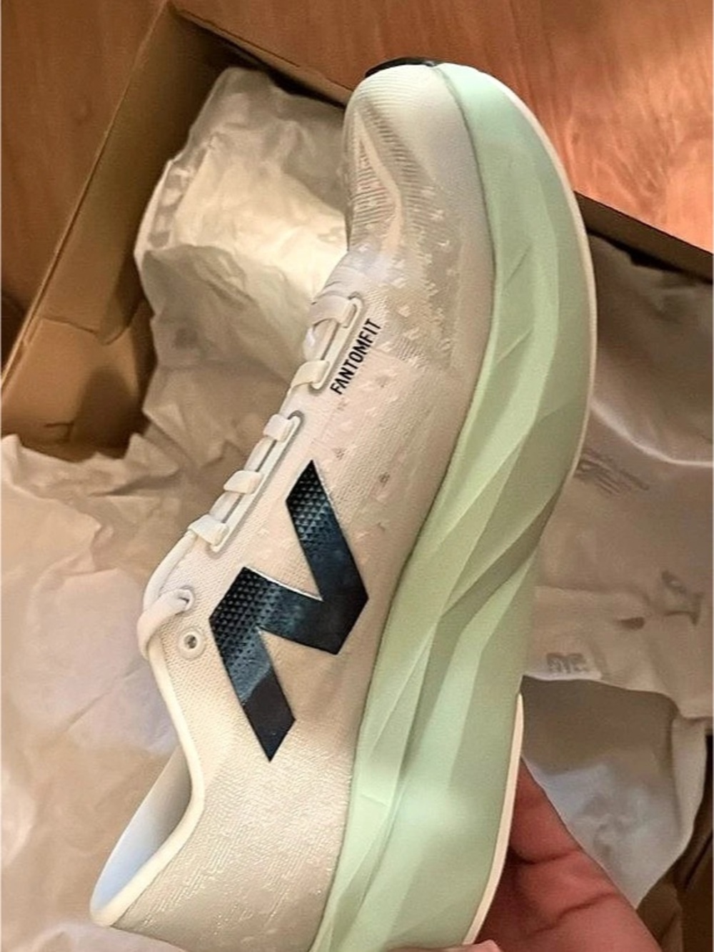 New Balance FuelCell Rebel v4 Women's White & Green US 8.5